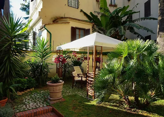 Green Hotel